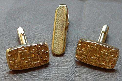 Gold Coloured Cufflinks with Matching Tie Clip