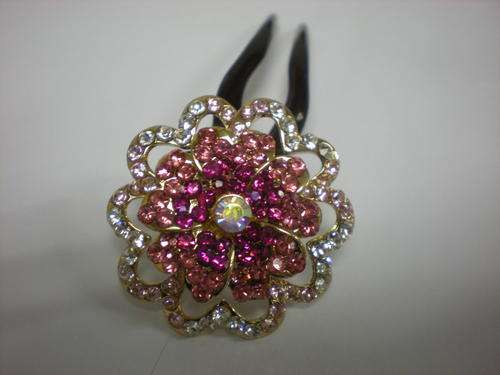 Diamante Flower Hair Clasp (in Pink)