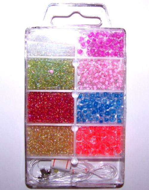 Seed bead kit 9.5 x 6cm container w/elastic
