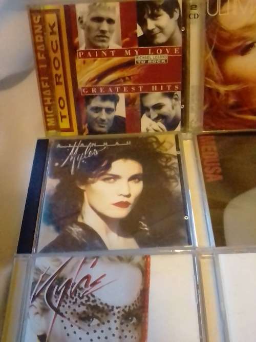 25x  VERY GOOD CD COLLECTION - (ON BID TAKES ALL) - SEE BELOW FOR SCANS.