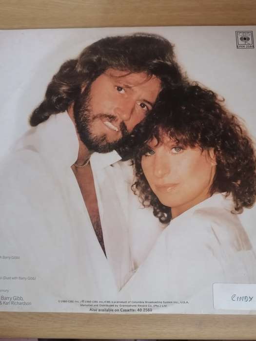 BARRY GIBB & STREISAND (GUILTY) - VINYL IN EXCELLENT CONDITION - SEE BELOW FOR INFO.