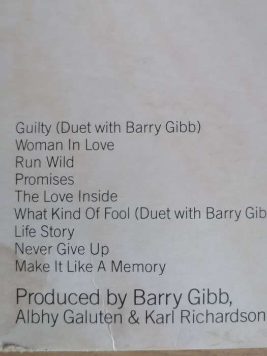 BARRY GIBB & STREISAND (GUILTY) - VINYL IN EXCELLENT CONDITION - SEE BELOW FOR INFO.
