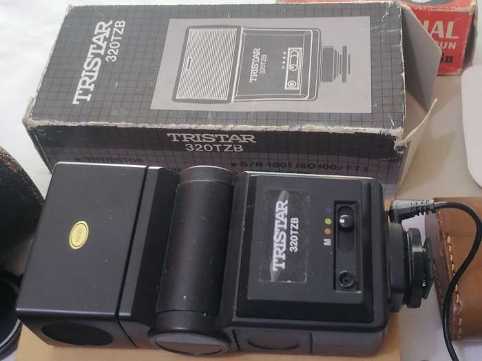 ASAHI PENTAX OPTOMAX MC 1:28 F CAMERA, (LOT OF ASSESSORIES) - 35mm FILM - SEE BELOW FOR INFO.