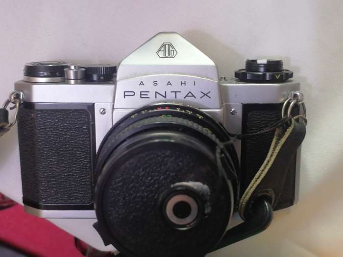 ASAHI PENTAX OPTOMAX MC 1:28 F CAMERA, (LOT OF ASSESSORIES) - 35mm FILM - SEE BELOW FOR INFO.
