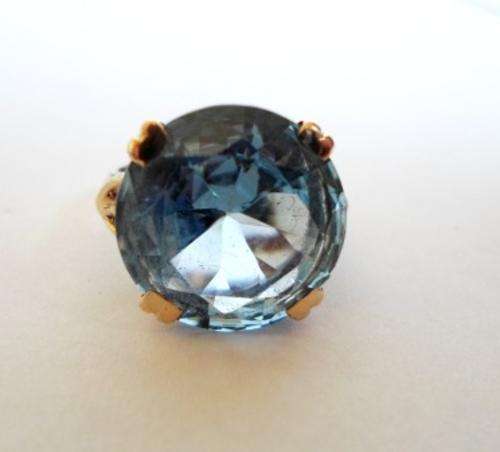 GORGEOUS!! LARGE VINTAGE 9ct ROSE GOLD & BLUE TOPAZ RING SIZE O 6.4gr GORGEOUS!! LARGE VINTAGE 9ct