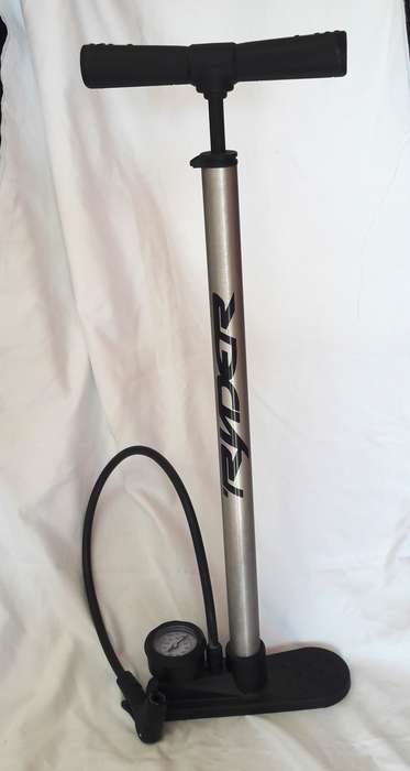 Ryder Floor Pump - With Pressure Guage