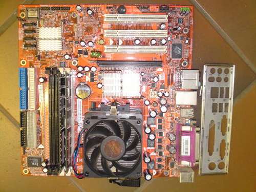 AMD ATHLON 64+ 3000+ CPU & FAN, FOXCONN WINFAST MOTHERBOARD & 1 GB DDR 400 RAM
