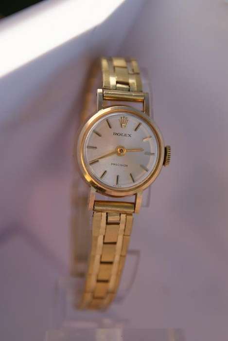 ROLEX  SOLID GOLD  LADIES         WATCH    NO RESERVES