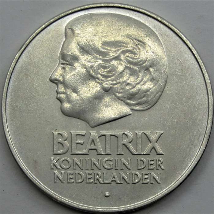 1982 Netherlands  50 Gulden ( 25 grams Sterling Silver)