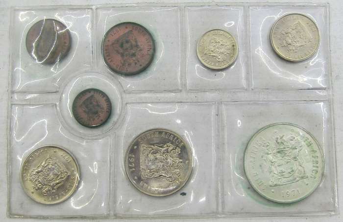 2 X1971 Republic of South Africa Mint  Set with SILVER RAND  unopened as issued