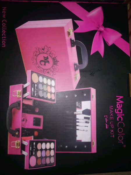 Magic Color Makeup Kit