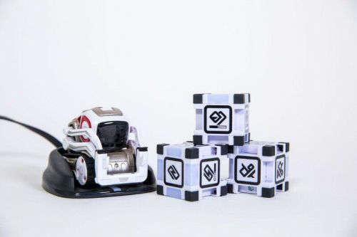 COZMO Anki Robot