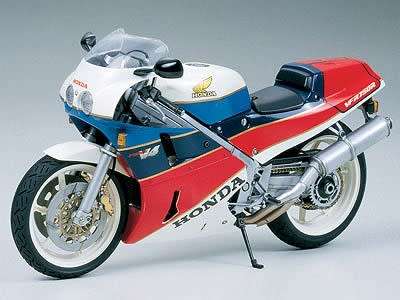 TAMIYA - 1/12 HONDA VFR750R #14057