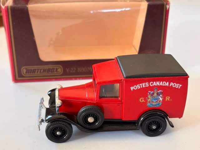 Ford Model A `Postes Canada` (Matchbox Models of Yesteryear +/-1:40 - Made in England - with box)