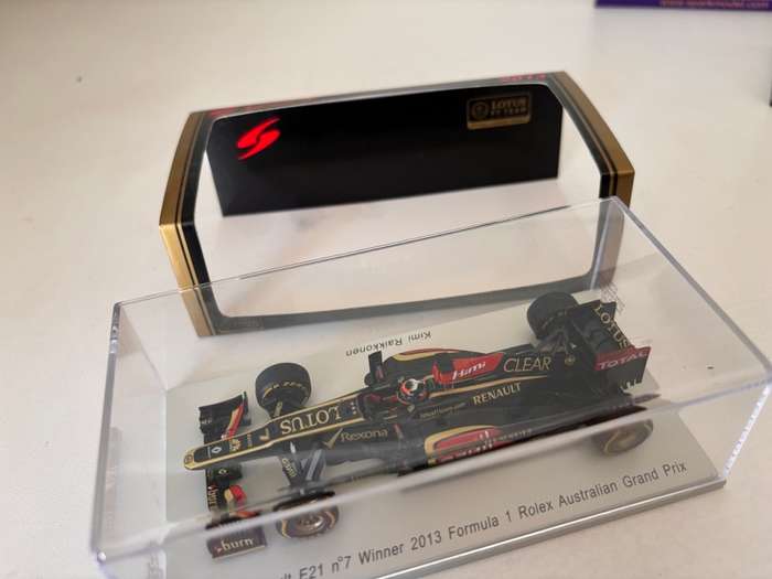 Kimi Raikkonen - 2013 Lotus Renault F1 `Australian GP Winner` (Spark rare 1:43)