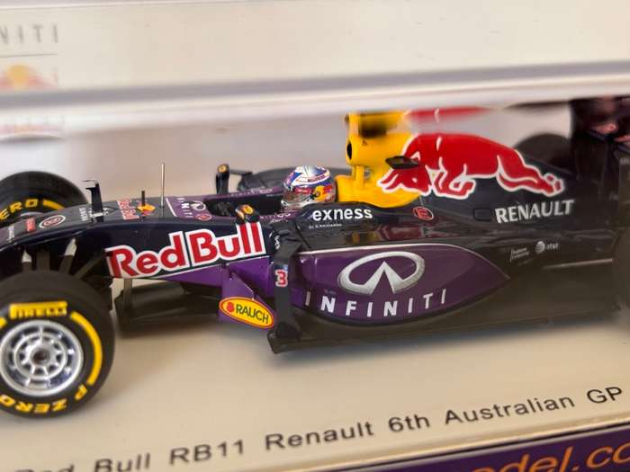 Daniel Ricciardo - 2015 Red Bull RB11 F1 `Australian GP` (Rare Spark 1:43)