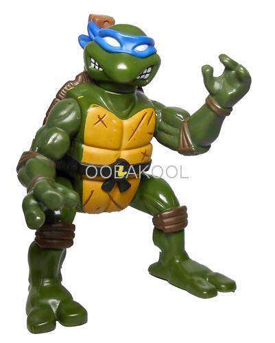 TEENAGE MUTANT NINJA TURTLES / LEONARDO BACK FLIPPING / 1993 / VINTAGE 11cm OobaKool Action Figure