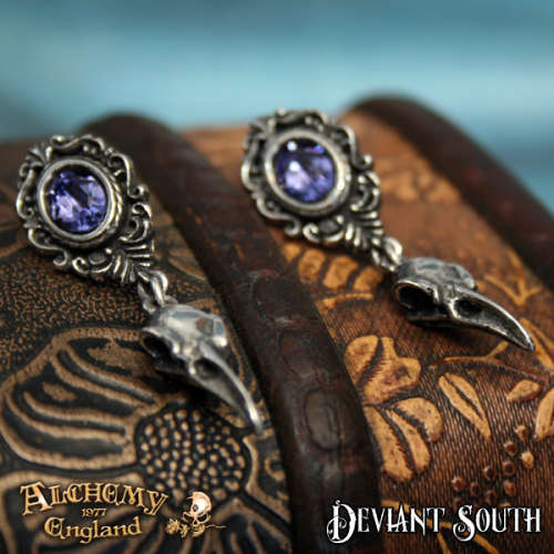 Last Chance! Alchemy Gothic E380 My Soul From The Shadow Stud Earrings (pair)