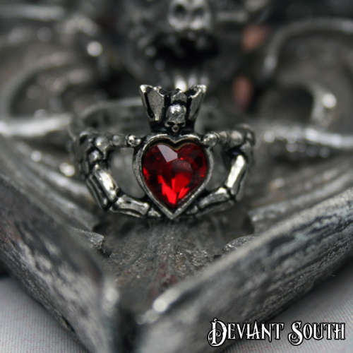Alchemy Gothic AG-R210 Claddagh By Night ring - UK Size: Q | US Size: 8