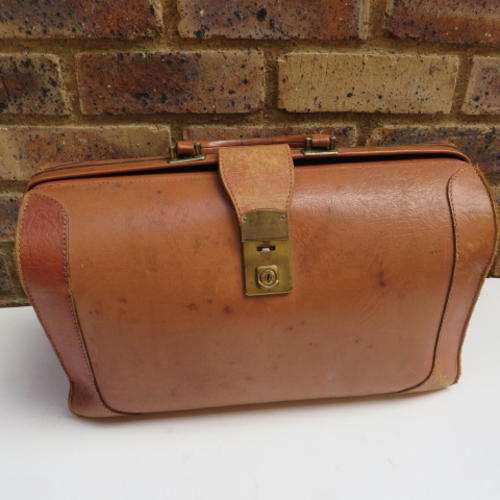 OLD LEATHER BRIEFCASE - APPR. 430 X 200 MM - 250 MM HIGH - PLEASE HAVE A LOOK