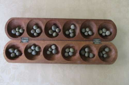 BEAUTIFUL CARVED AFRICAN OWARE / MANCALA BOARD GAME - COMPLETE - AS PER SCAN