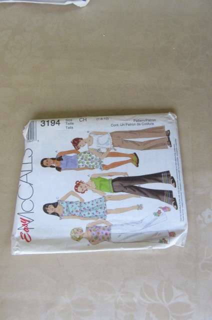 McCALL'S PATTERN NO. 3194 - SIZE CH 7,8,10 - FACTORY FOLDED - AS PER SCAN