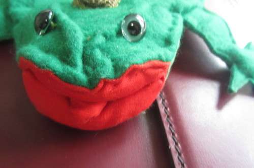 MY FAVORITE A LONG TIME AGO - HAND PUPPET - THE FROG KING