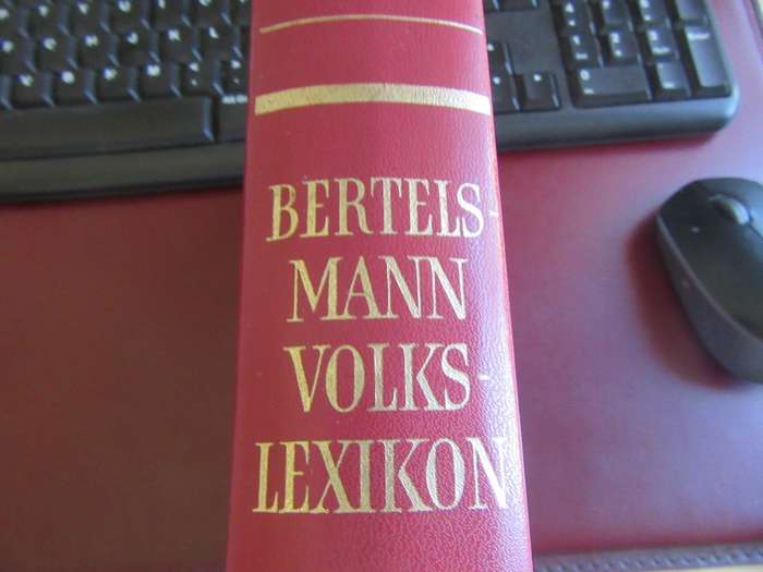 BEFORE GOOGLE - BERTELSMANN VOLKSLEXIKON - 1886 PAGES