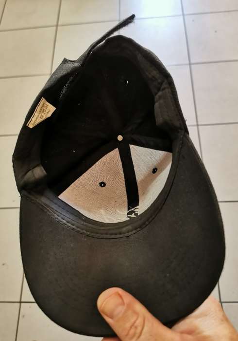 *Crazy R1 Auction* Ford Cap