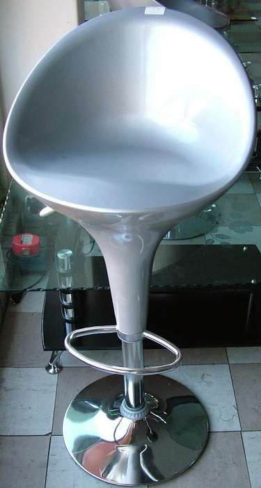 BREAKFAST / BAR STOOL ****NEW***