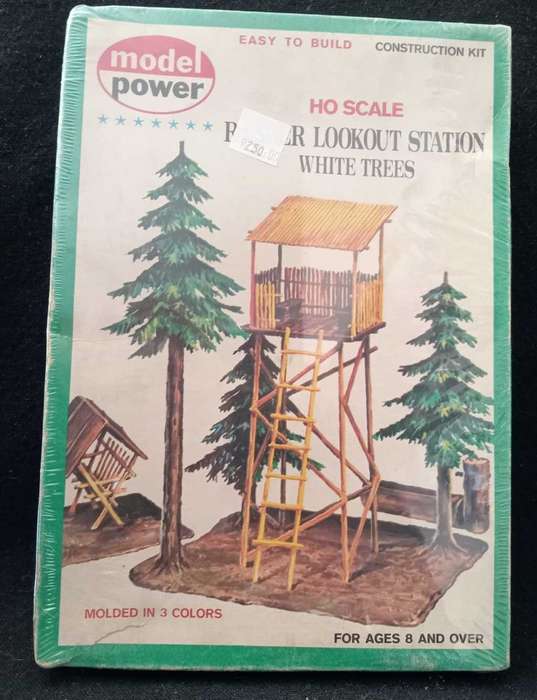 Model Power, Ranger Lookout Station - White Trees - Vintage HO Scale