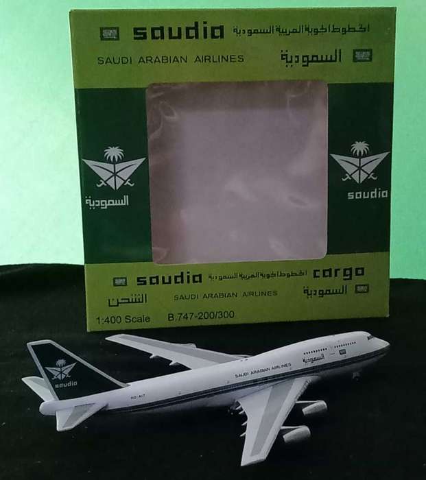 Saudi Arabian Airlines Boeing 747-200/300 HZ-AIT AeroClassics 1:400
