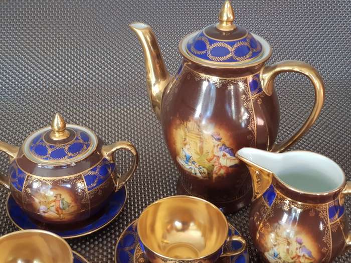 Stunning Tea/Coffee Set