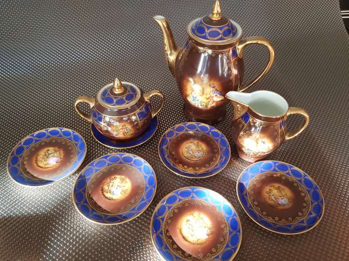 Stunning Tea/Coffee Set