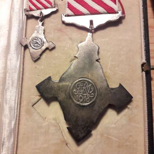 AIR FORCE CROSS 1918: LIEUT W E WATT
