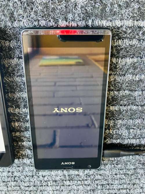 clearance - Sony, Mint, Nokia Smartphones [ Spares or Repairs ]