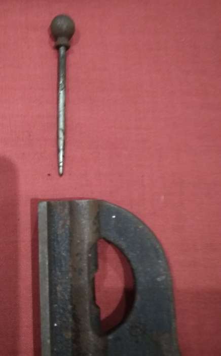 VINTAGE ENGINEERS COMBINATION SQUARE & PROTRECTOR - LIGHT MARKINGS - Please see pictures & read desc