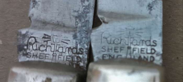 2 Richards England Pocket knives as per pictures