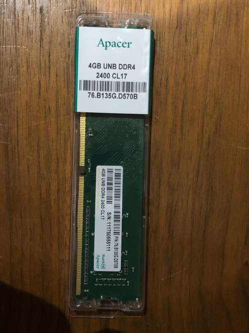 Apacer 4Gb DDR4 ram 2400 brand new
