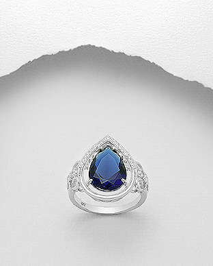 Stunning solid sterling Blue Sapphire Ring size 9