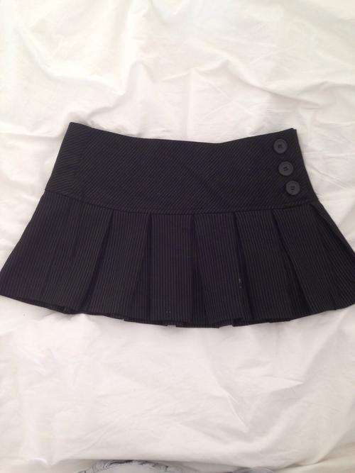 Ladies Schoolgirl Black and White Pinstripe Skirt Size 30