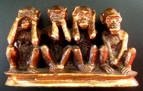 Large 'See no Evil, Hear no Evil, Speak no Evil, Do no evil' Monkey Unit - Solid - Bronze Colour*