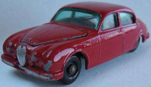 Matchbox Lesney 1-75 Series Regular Wheels #65 Jaguar 3.4 Litre - 1962 - VINTAGE DIE CAST