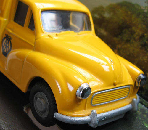 BOXED Corgi Classics Morris Minor AA Road Service Van Made in England