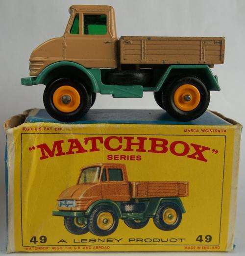 MATCHBOX Lesney 1-75 SERIES REGULAR WHEELS #49 Mercedes Unimog BOXED VINTAGE Model Car