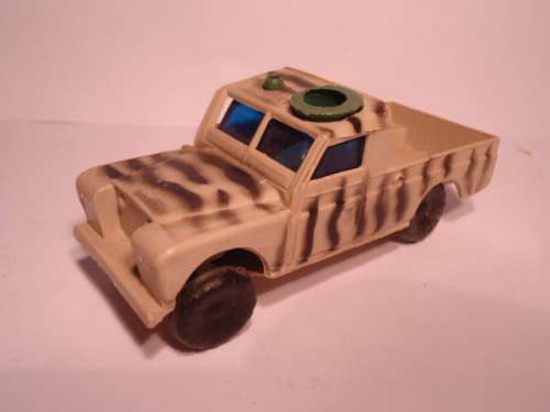Corgi like -  Land Rover - Lions of Longleat - Plastic