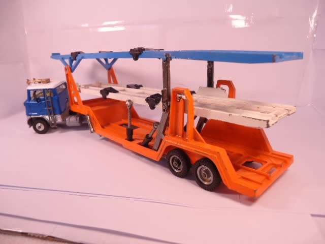 Corgi - Ford Articulated Transporter with 3 Deck Care Transporter - Code 3 - #1146-A1