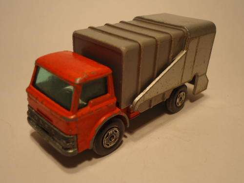 Matchbox Superfast - # MB 7 - Ford Refuse Truck