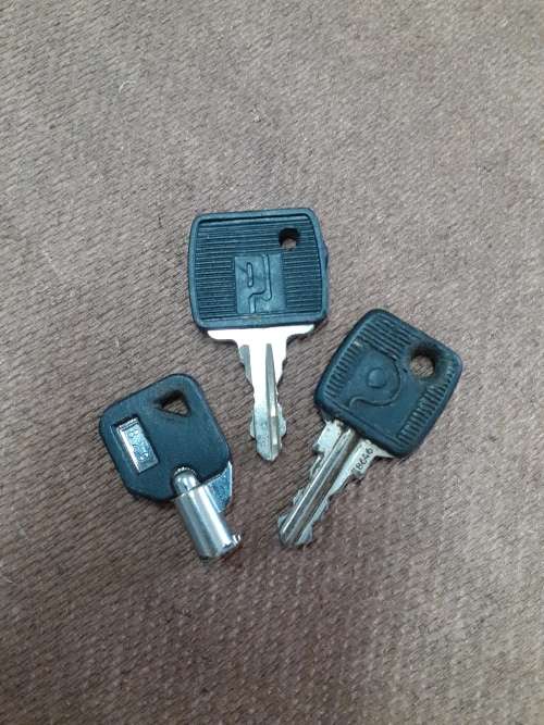 Old Keys - Lot of 3