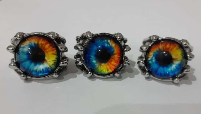 Silver Fashion Glow in Dark Eye Ring